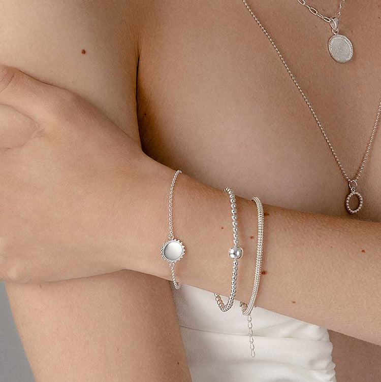 Armbänder