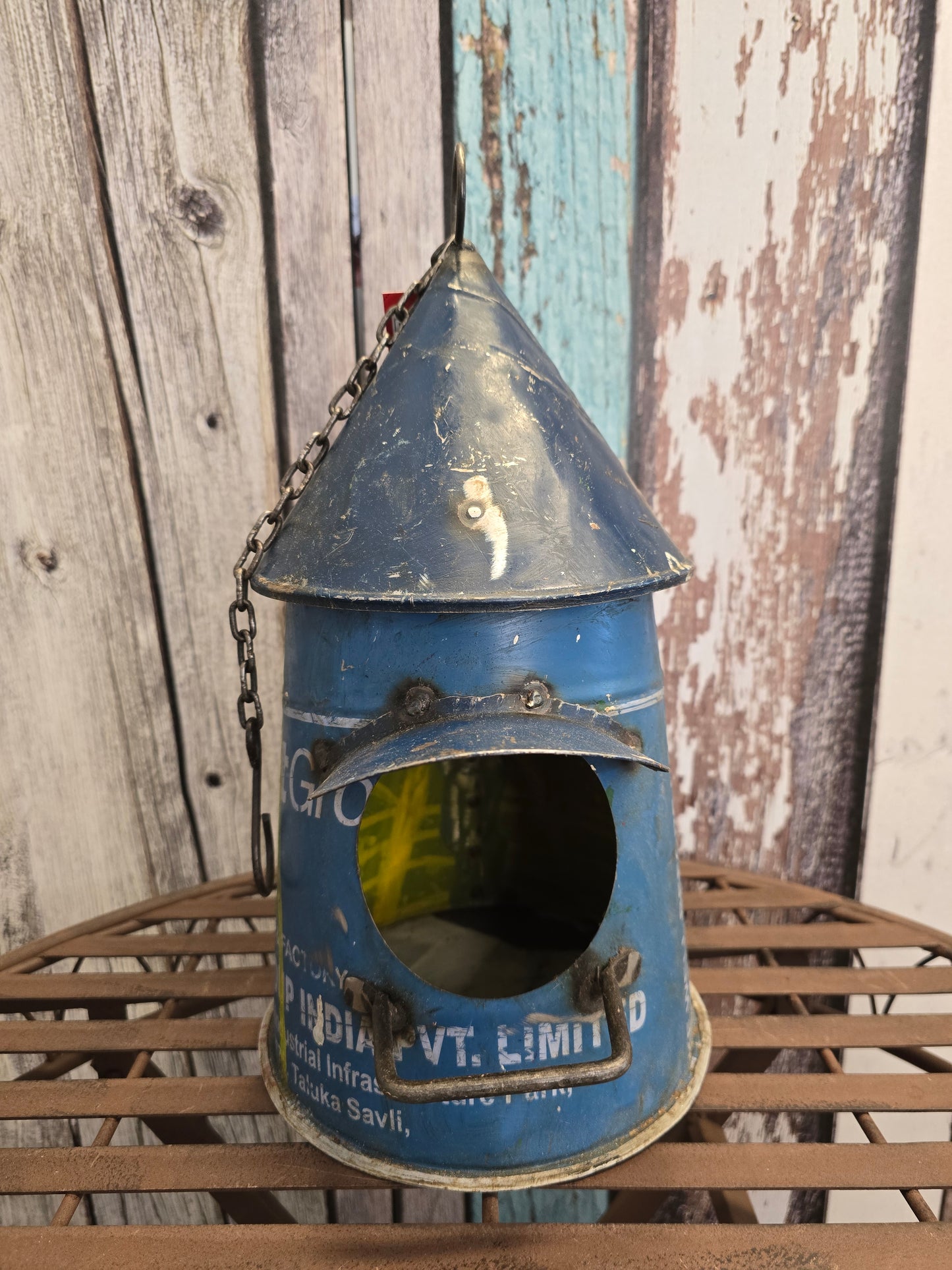3082-Vogelhaus-Vogel-Futterstation-Metall-oldstyle