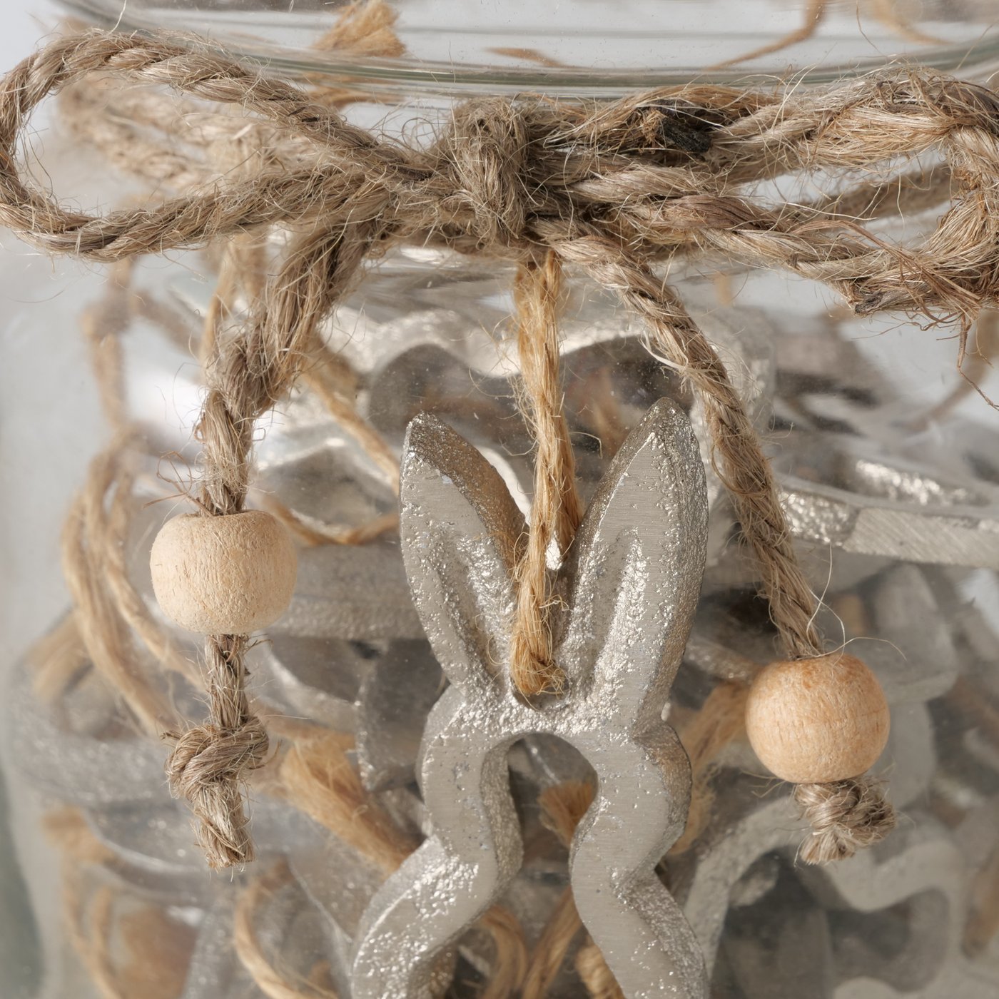 Dekoanhänger in Hasenform aus Alu mit Juteband