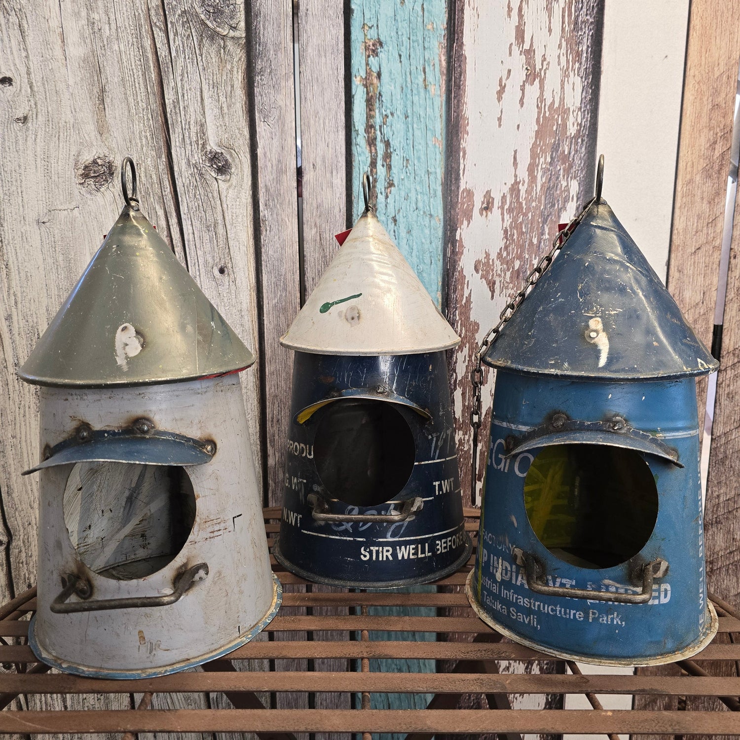 3082-Vogelhaus-Vogel-Futterstation-Metall-oldstyle