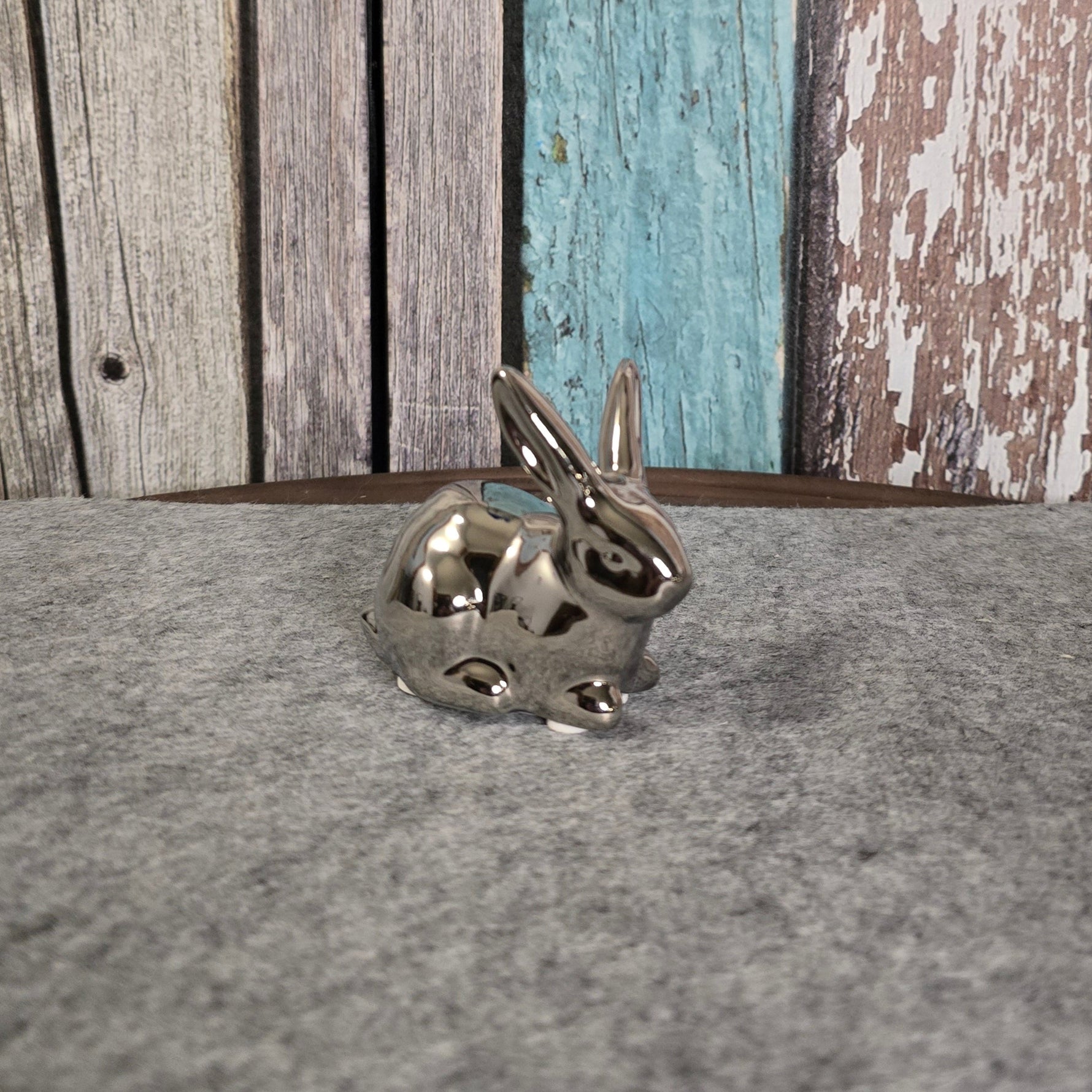 Hasen aus Keramik silber glasiert 
