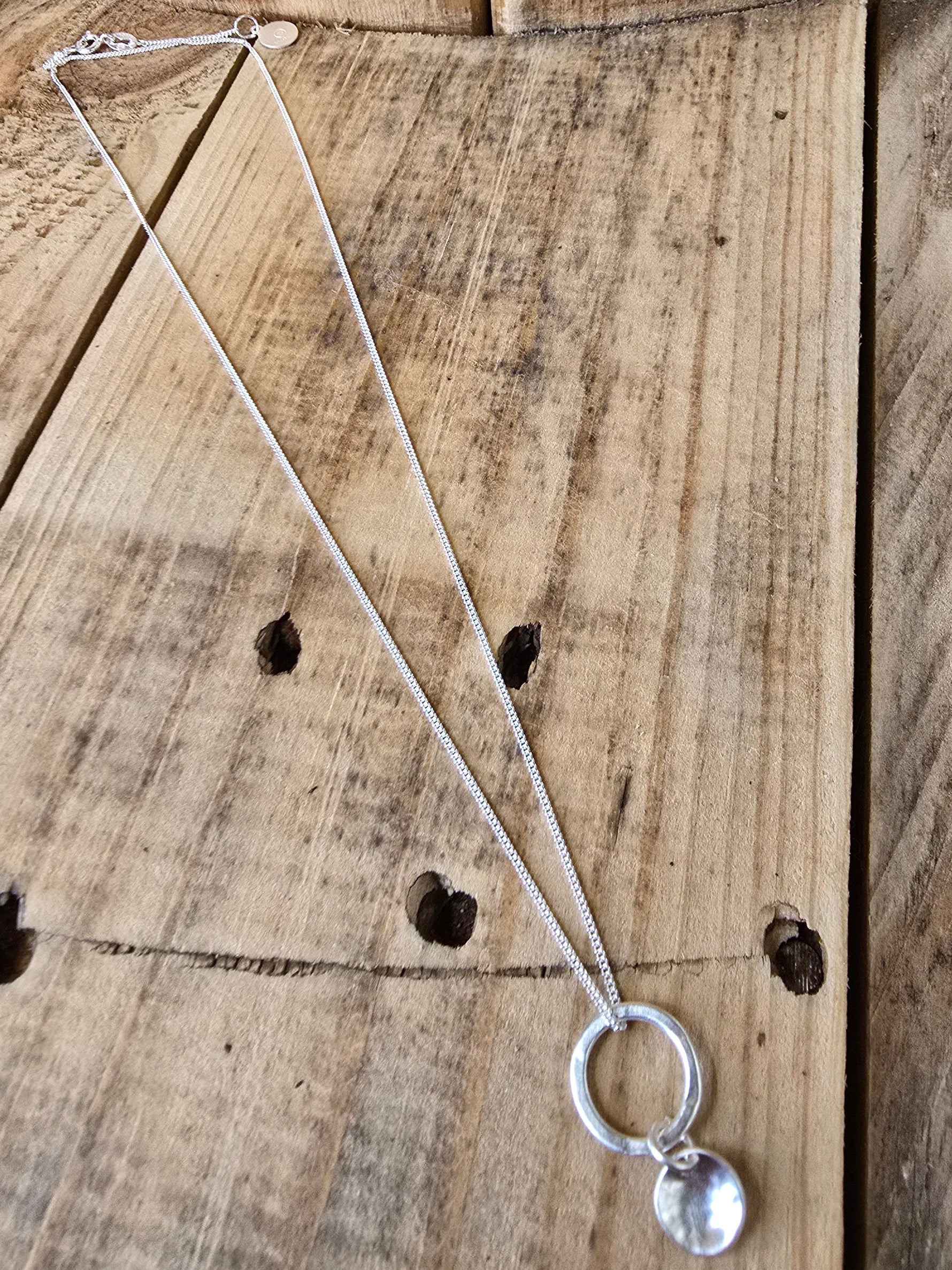 Halskette aus 925 sterling silber mit Anhänger in Kreisform