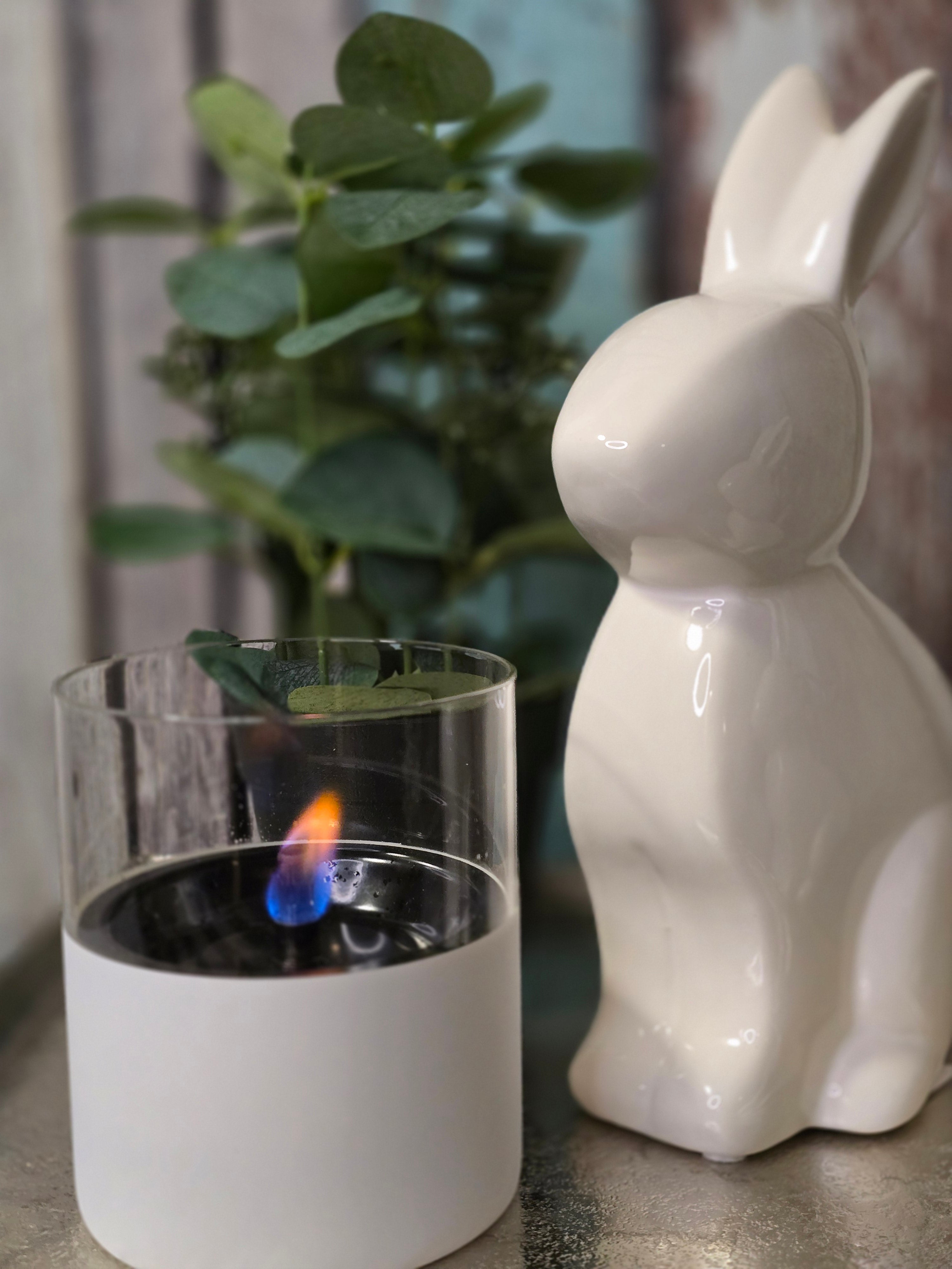 Tischkamin-Lilly-Tenderflame-Hase-weiss-Tablettdeko_4
