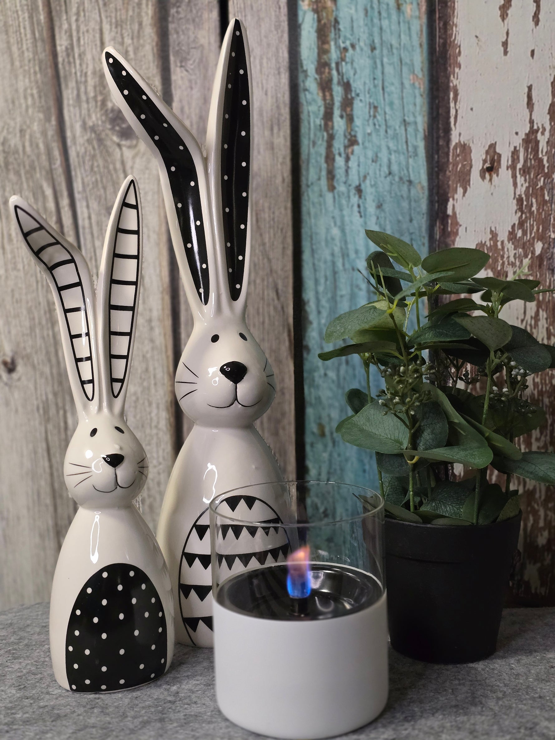 Tischkamin-Lilly-weiss-schwarz-Hase-Boho-Ostern-Fruehling_5